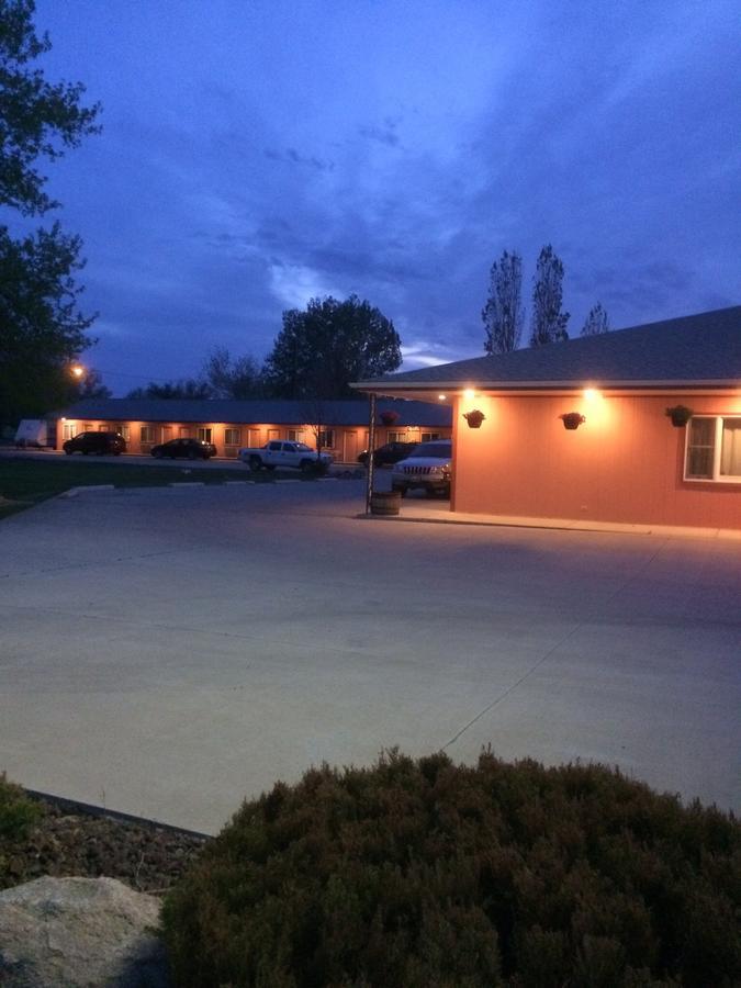 Wheels Motel Greybull Exterior photo
